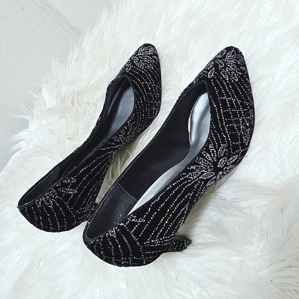 Night Life By Life Stride Black Heels With Crystal Embellishments Size 7A🌴